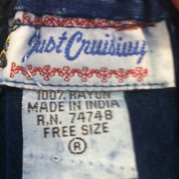 Embroidered maxi skirt - Picture 3 of 3